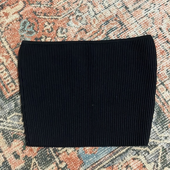 Sculpt Knit Cropped Tube Top - Picture 2 of 3